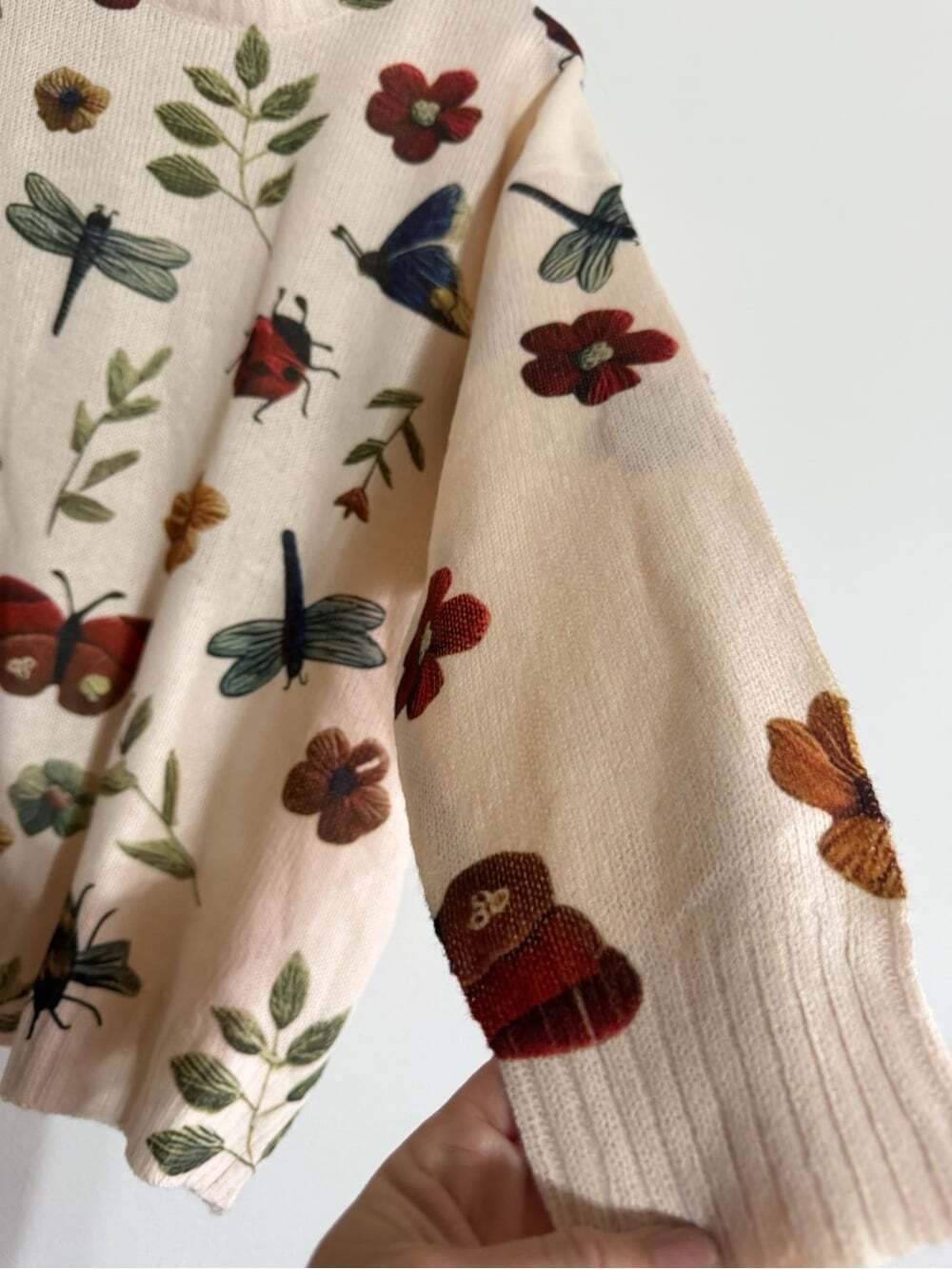 Cream Botanical Insect Print Oversized Sweater Floral Butterfly Bee M-XL - Picture 6 of 7